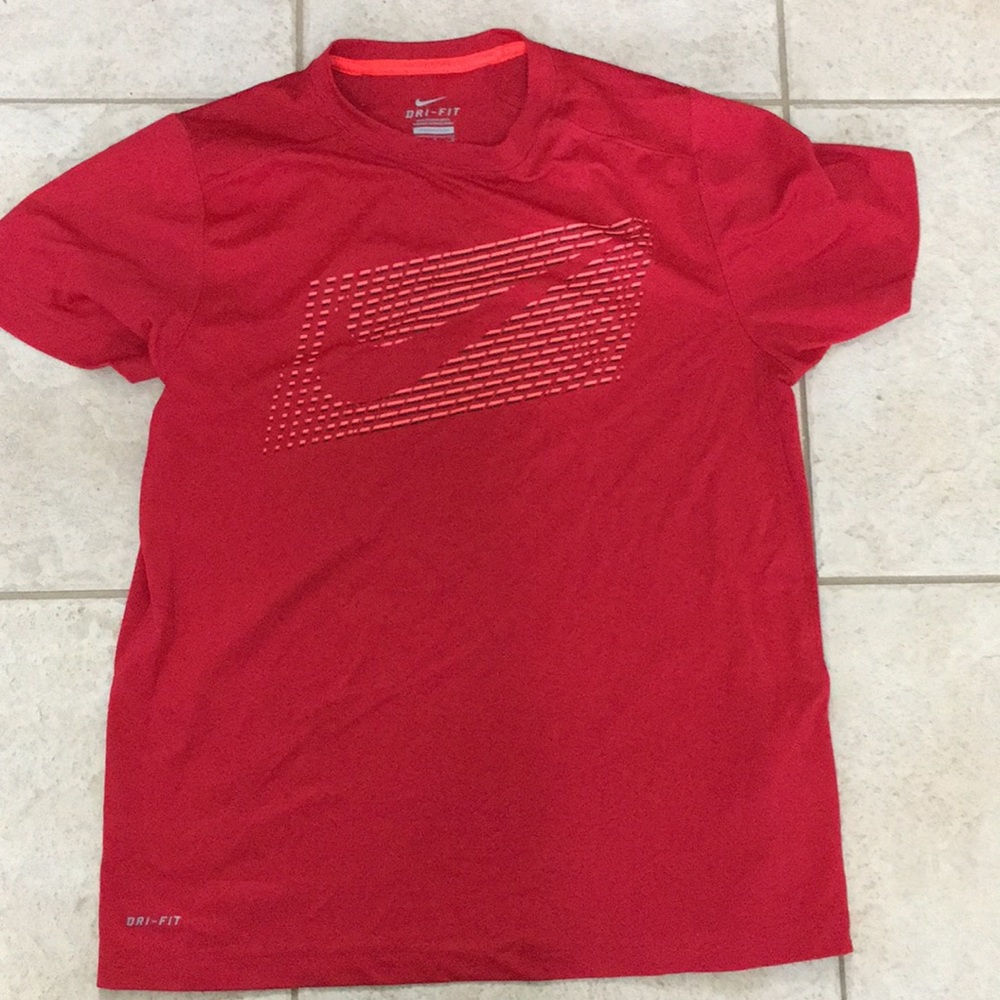 Nike. Kids red shirt
